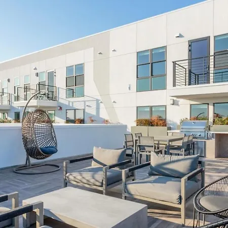 Stylish Studio In Hollywood! Apartment